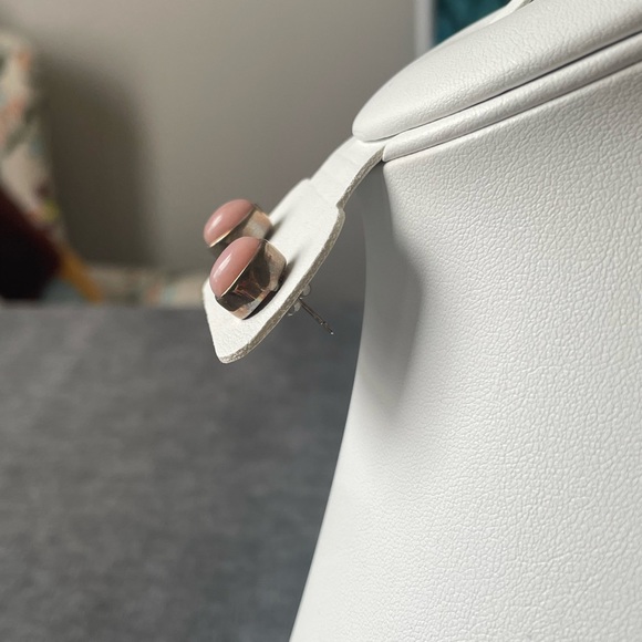 Blush with Radiance: Vintage NB India Pink Opal Studs (925 Silver) - Picture 4 of 4